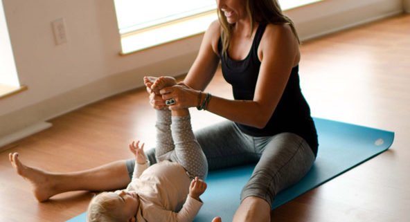 Spreek uit Margaret Mitchell periode Baby Yoga and Play (4 Week Series) – Laughing Dog Yoga